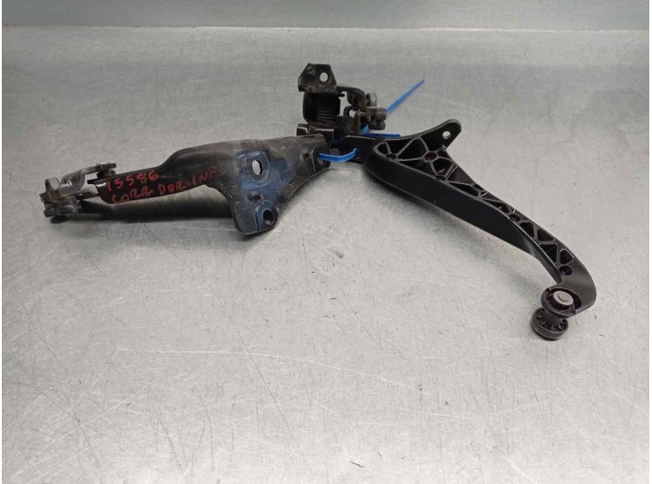 Replacement door hinge for Peugeot Partner Kombi Outdoor OEM IAM reference SLIDING 5 DOORS