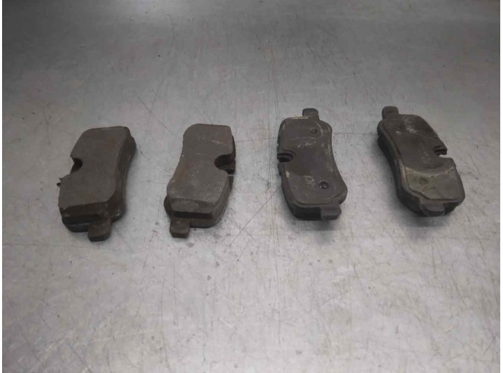 Recambio de pastillas de freno para land rover discovery v6 td edition 60 yrs referencia OEM IAM 