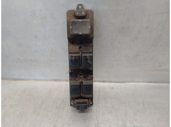 Recambio de mando elevalunas delantero izquierdo para mazda 5 berl. (cr) 2.0 diesel cat referencia OEM IAM CC2966050A 