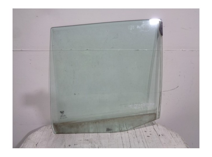 Recambio de luna trasera izquierda para lancia dedra berl. 1.9 turbodiesel referencia OEM IAM 43R001099 43R001099 DOT37M47AS2