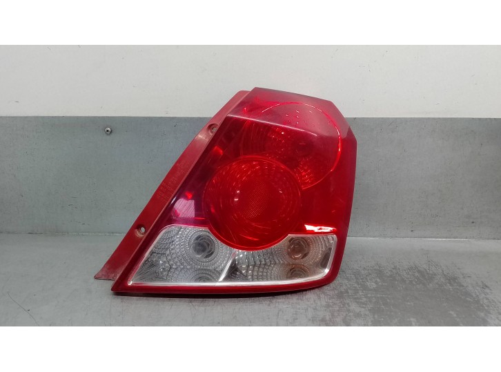 Recambio de piloto trasero derecho para daewoo kalos 1.2 cat referencia OEM IAM 96540269 5 PUERTAS