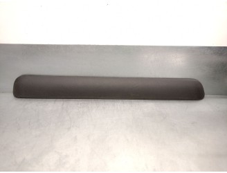 Recambio de molduras delanteras para mercedes-benz clase g (w463) g 500 (463.260, 463.261) referencia OEM IAM A4635401004 A46354