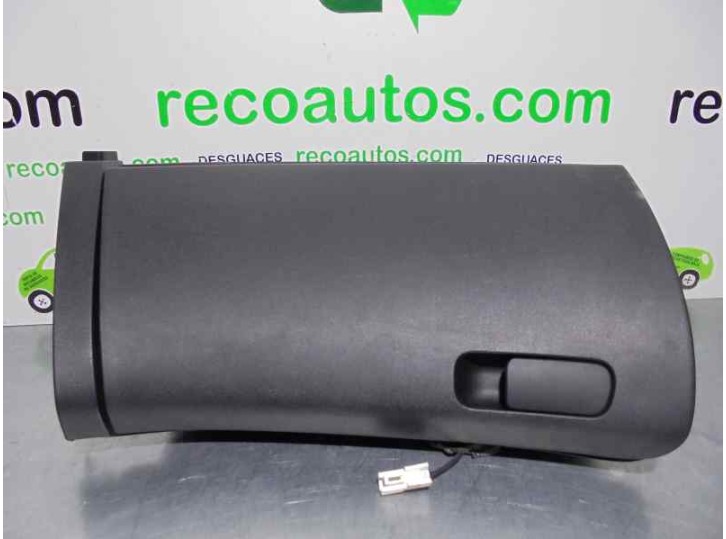 Recambio de guantera para kia cee´d 1.6 crdi cat referencia OEM IAM 847601H000 