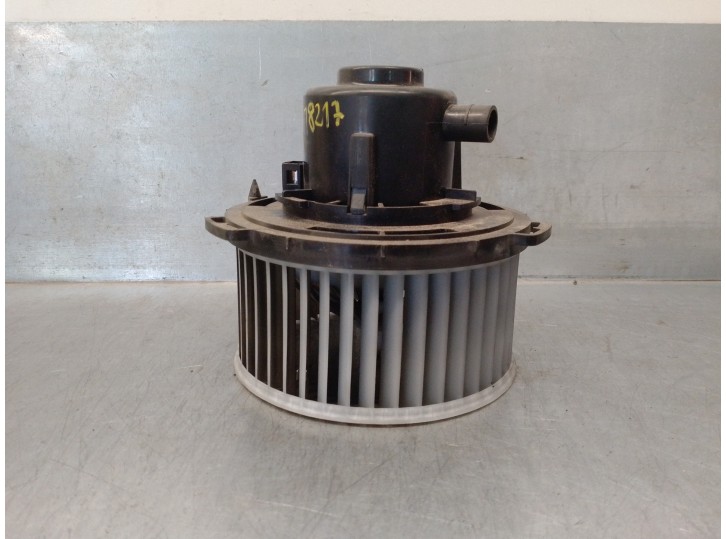 Recambio de motor calefaccion para mazda 5 berl. (cr) 2.0 diesel cat referencia OEM IAM BP4K61B10  