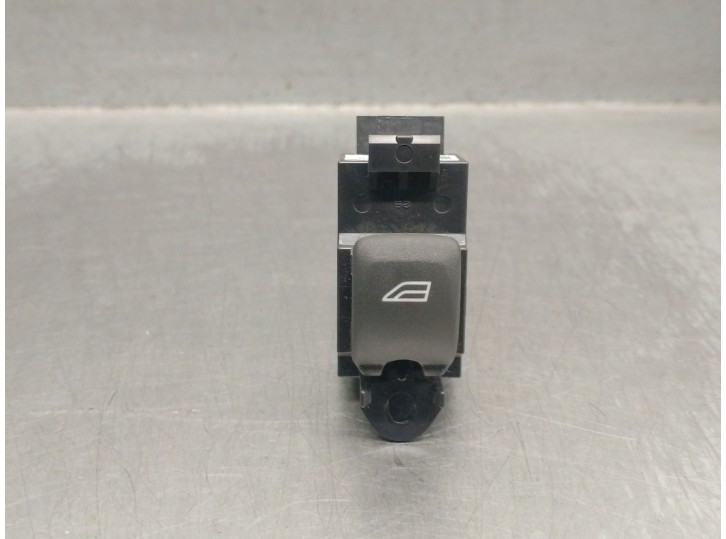 Recambio de mando elevalunas trasero derecho para volvo v40 hatchback (525) d2 referencia OEM IAM 31394840 