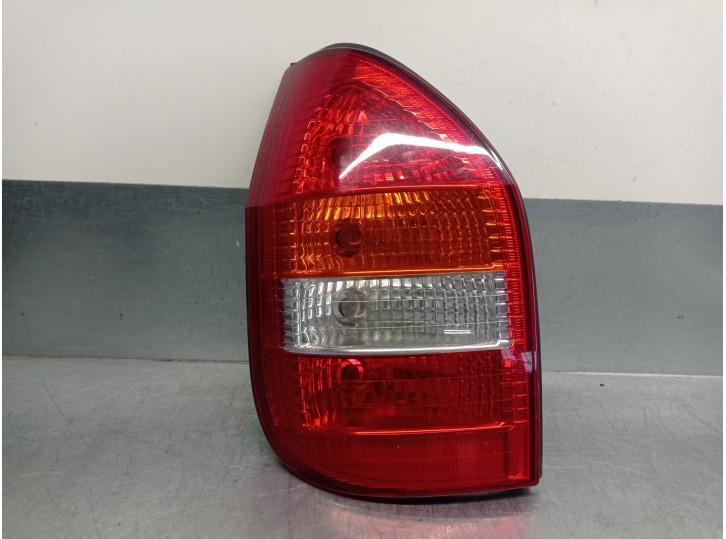 Recambio de piloto trasero izquierdo para opel zafira a elegance referencia OEM IAM 6223027  5 PUERTAS