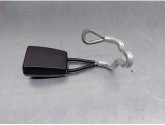 Recambio de enganche cinturon para skoda fabia (5j2 ) 1.2 12v referencia OEM IAM 5J6857496QVZ TRASERO DERECHO 5 PUERTAS