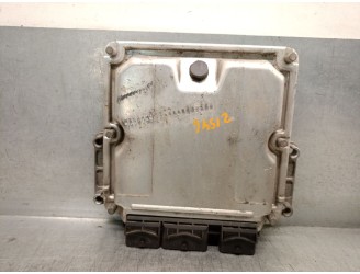 Recambio de centralita motor uce para citroën xsara picasso (n68) 2.0 hdi referencia OEM IAM 9658373180  0281011518 BOSCH