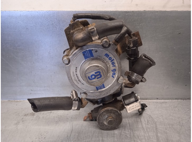 Recambio de bomba combustible para audi a6 berlina (4f2) 2.4 referencia OEM IAM 06E115105G 