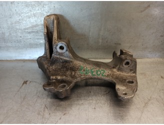 Recambio de soporte alternador para renault megane iii berlina 5 p 1.2 16v referencia OEM IAM 117104394R 