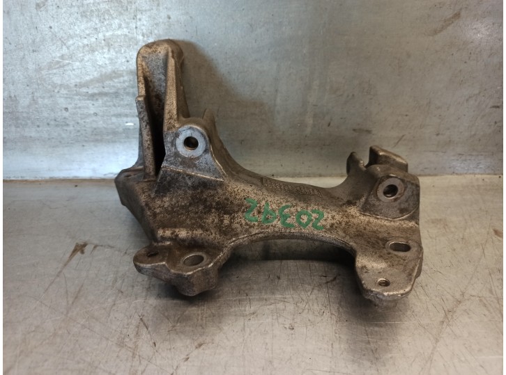 Recambio de soporte alternador para renault megane iii berlina 5 p 1.2 16v referencia OEM IAM 117104394R 
