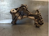 Recambio de soporte alternador para renault megane iii berlina 5 p 1.2 16v referencia OEM IAM 117104394R 