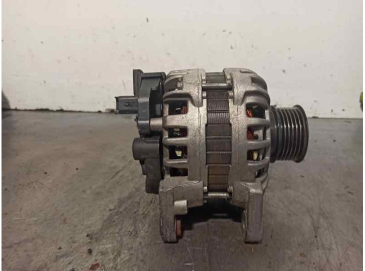 Recambio de alternador para dacia lodgy 1.6 cat referencia OEM IAM 231006965R F000BL06F5 BOSCH