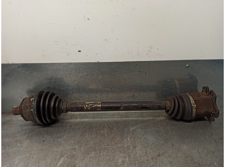 Recambio de transmision delantera derecha para audi a6 berlina (4f2) 2.4 referencia OEM IAM 4F0407272G 
