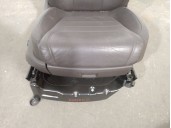 Recambio de asiento delantero derecho para volkswagen touareg (7p5, 7p6) 3.0 v6 tdi referencia OEM IAM 7P6881106A 7P6881106A 
