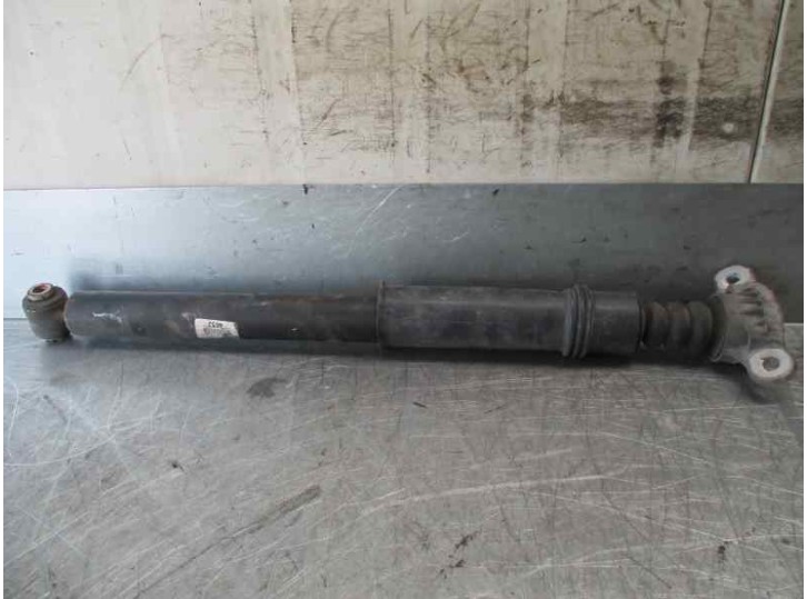 Recambio de amortiguador trasero izquierdo para peugeot 308 premium referencia OEM IAM  4652 