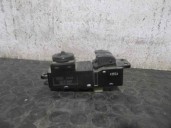 Recambio de mando elevalunas delantero izquierdo para hyundai h 1 2.5 crdi cat referencia OEM IAM 935704A000 