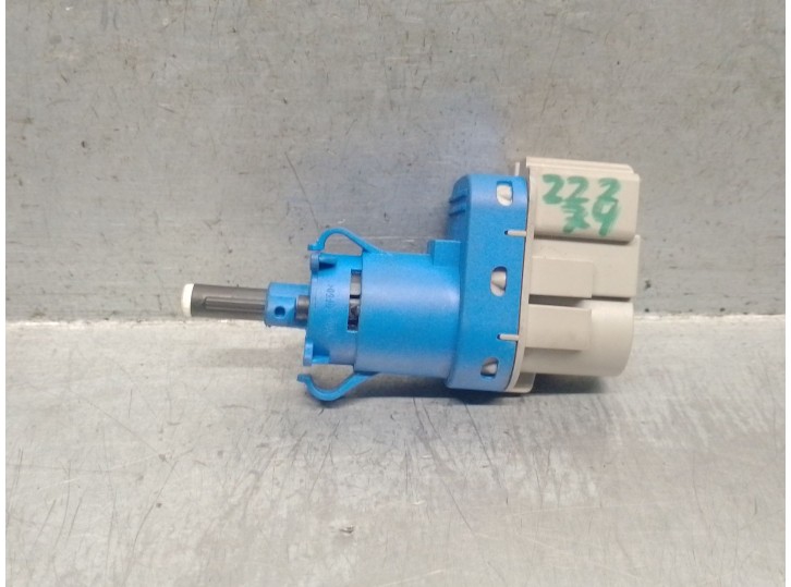 Recambio de interruptor para volvo v40 hatchback (525) d2 referencia OEM IAM 8T4T96854AA 
