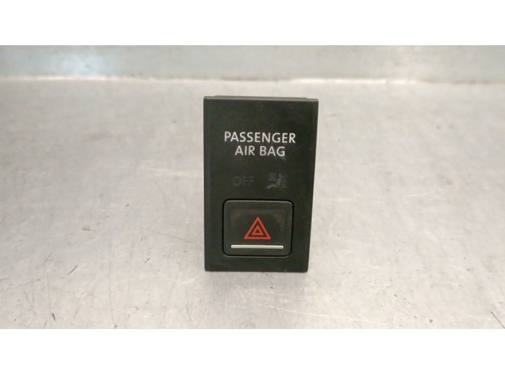 Recambio de warning para volkswagen scirocco iii (137, 138) 2.0 tdi referencia OEM IAM 1K8919234  