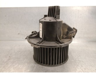 Recambio de motor calefaccion para opel zafira / zafira family b (a05) 1.9 cdti (m75) referencia OEM IAM 1845107 1845107 BEHR