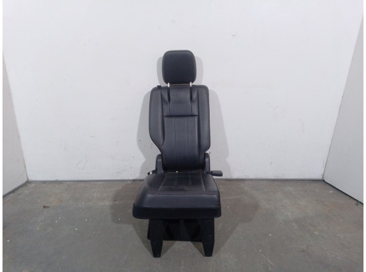 Recambio de asientos trasero derecho para lancia voyager monospace (404_) 2.8 crd (rt, 53) referencia OEM IAM K68102122AA 