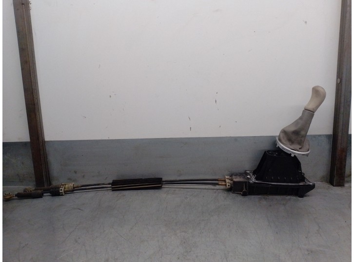 Recambio de palanca cambio para renault clio iii 1.4 16v referencia OEM IAM 8200755871 8200755871 