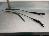 Recambio de brazo limpia delantero derecho para peugeot partner kombi outdoor referencia OEM IAM   