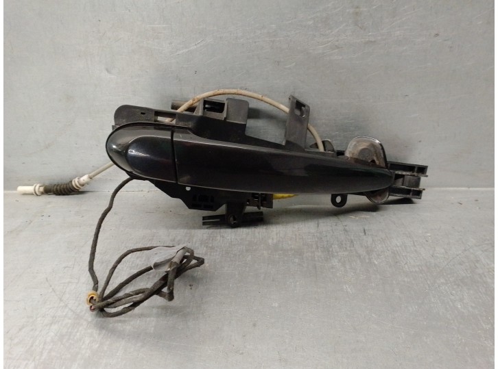 Recambio de maneta exterior delantera derecha para bmw serie 1 berlina (e81/e87) 2.0 16v diesel referencia OEM IAM 51217200936 2