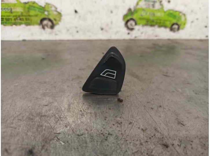 Recambio de mando elevalunas delantero derecho para ford ka (ccu) 1.2 8v cat referencia OEM IAM 1571470 