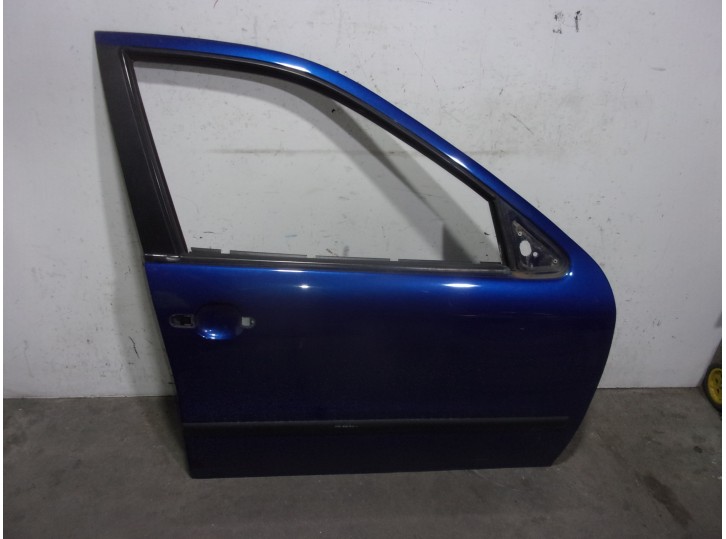Recambio de puerta delantera derecha para seat toledo (1m2) 1.9 tdi referencia OEM IAM 1M0831056M AZUL 4 PUERTAS