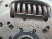 Recambio de kit embrague para dacia sandero ii 0.9 tce cat referencia OEM IAM 302100845R 