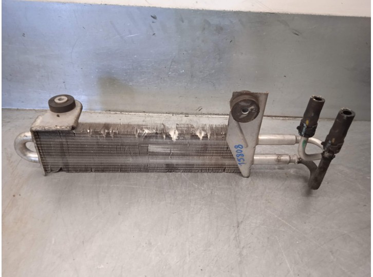 Recambio de radiador aceite para cadillac srx v6 elegance referencia OEM IAM 15236156 