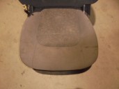 Recambio de asiento delantero izquierdo para kia cerato 2.0 turbodiesel cat referencia OEM IAM TELA GRIS 5 PUERTAS