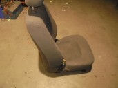 Recambio de asiento delantero izquierdo para kia cerato 2.0 turbodiesel cat referencia OEM IAM TELA GRIS 5 PUERTAS