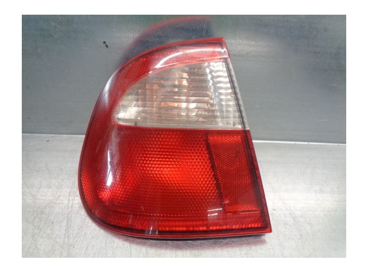 Replacement left rear light for Seat Cordoba sedan (6K2) Stella OEM IAM reference 6K5945095G 