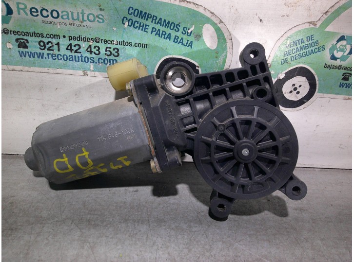 Replacement front right window regulator motor for Renault Clio II Phase I (B/CBO) 1.9 Diesel OEM IAM reference 0130821691 2 PI