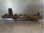 Recambio de rampa inyectora para opel vivaro furgón/combi (07.2006 =>) referencia OEM IAM 8200330912 0445214065 BOSCH