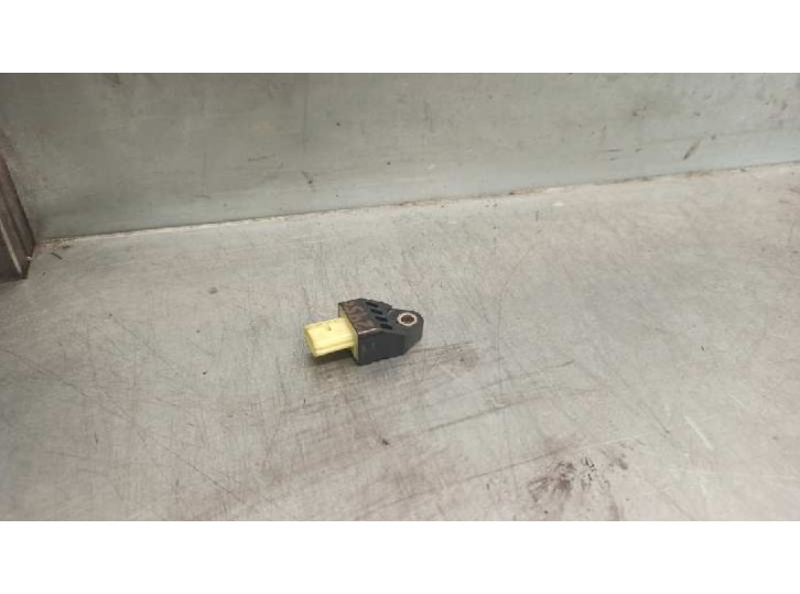 Recambio de sensor airbag para toyota rav 4 (a3) 2.2 turbodiesel cat referencia OEM IAM 8983133020 