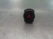 Replacement hazard warning switch for Dacia Duster Ambiance 4x2 OEM IAM reference 
