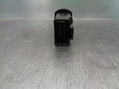 Replacement hazard warning switch for Dacia Duster Ambiance 4x2 OEM IAM reference 