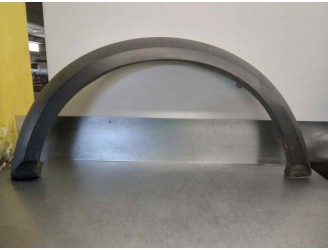 Recambio de aletin delantero izquierdo para land rover discovery v6 td edition 60 yrs referencia OEM IAM DFJ000032 