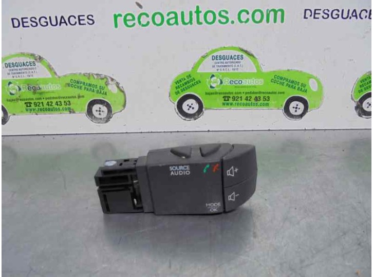 Recambio de mando radio volante para dacia sandero ii 0.9 tce cat referencia OEM IAM 255522448R  
