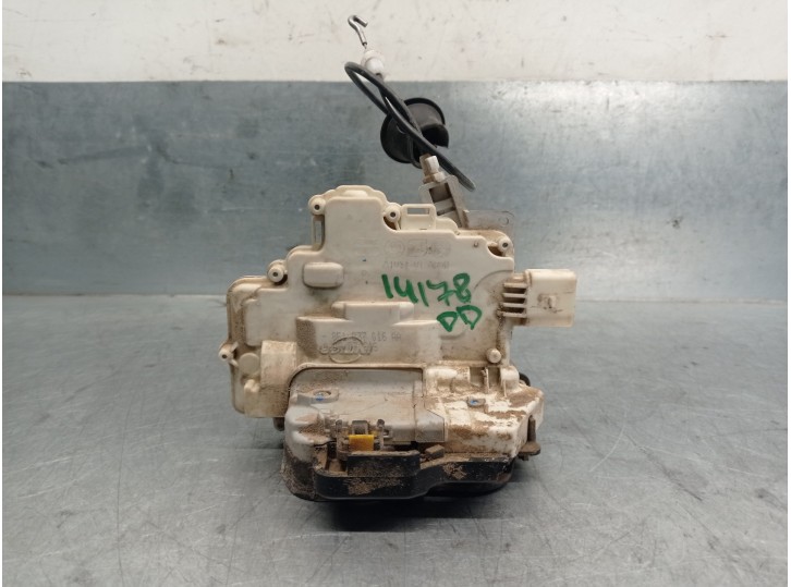 Recambio de cerradura puerta delantera derecha para audi a4 berlina (8ec) 1.8 20v referencia OEM IAM 8E1837016AA 7 PINES 4 PUERT