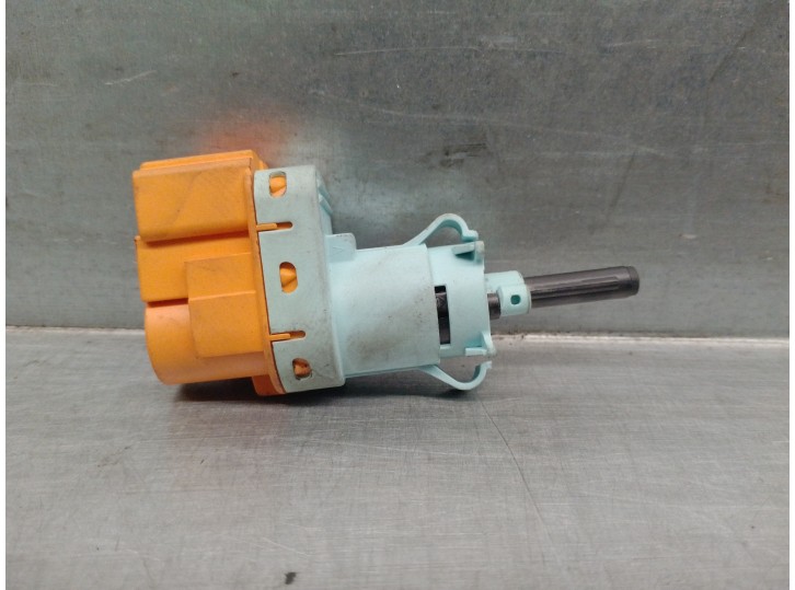 Recambio de interruptor para land rover range rover velar 2.0 diesel cat referencia OEM IAM HK839G854AC  