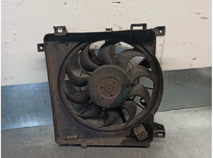 Recambio de electroventilador para opel astra gtc 1.7 16v cdti referencia OEM IAM 24467442 0130303957 BOSCH