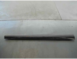 Recambio de spoiler talonera lateral derecha para mercedes-benz clase clk (w209) coupe 2.7 cdi 20v cat referencia OEM IAM 