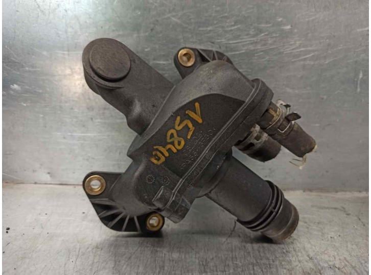Recambio de termostato para land rover discovery v6 td edition 60 yrs referencia OEM IAM 4H2Q8592BF  