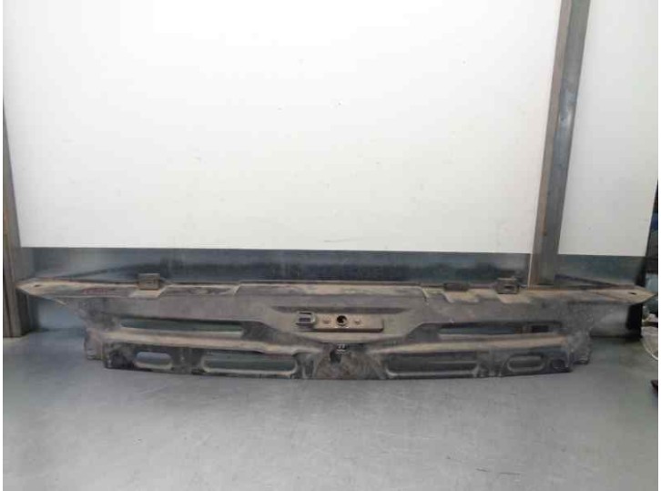 Recambio de panel frontal para mercedes-benz sprinter 02.00 caja cerrada 2.2 cdi cat referencia OEM IAM A9018171320 