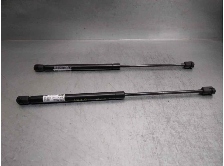 Replacement trunk / tailgate shock absorbers for Fiat Bravo (182) 1.9 Turbodiesel OEM IAM reference 7774707 3 DOORS