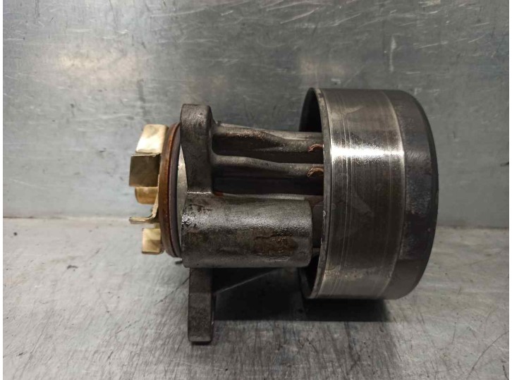 Recambio de bomba agua para land rover discovery v6 td edition 60 yrs referencia OEM IAM 4R8Q8509AC  